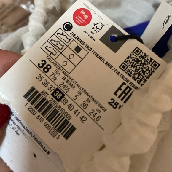 NWT Zara Shimmery Slingback Kitten Heels Royal Blue - Picture 4 of 4